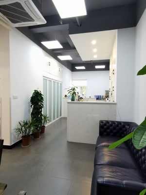 白馬房產(chǎn)咨詢 卓越廣告設(shè)計，提升品牌影響力